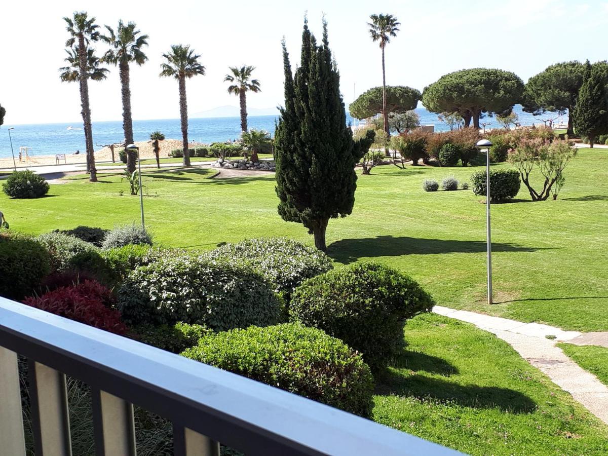 La Londe Les Maures Apartment Luaran gambar